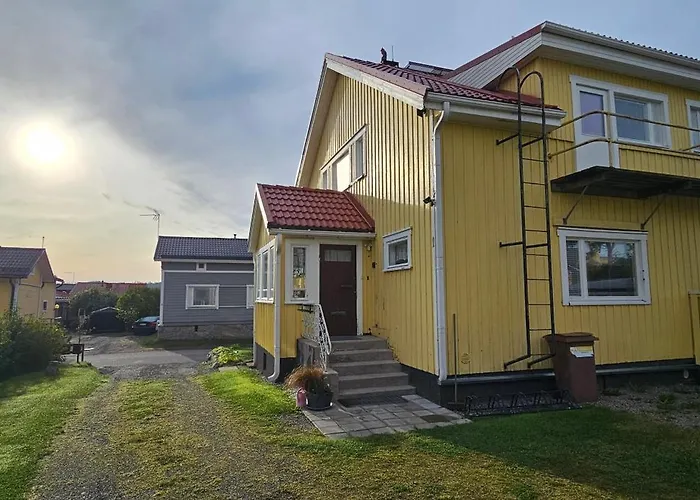 Air Contioned And Furnished Half Of Semi Detached House Rauma