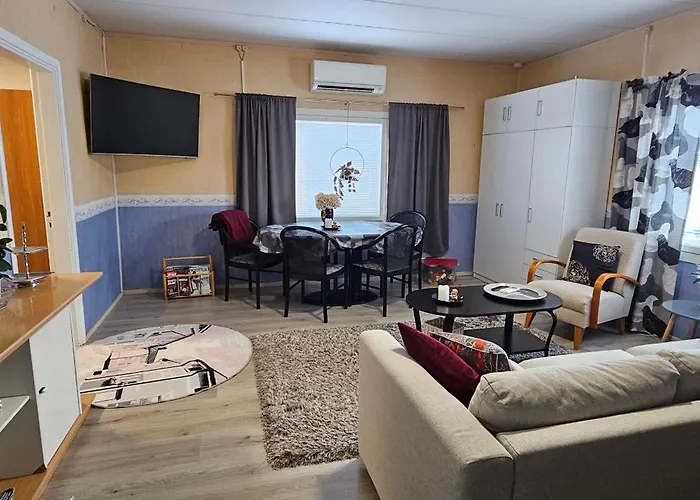 Air Contioned And Furnished Half Of Semi Detached House Apartman