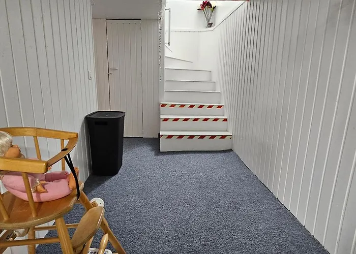 Apartman Air Contioned And Furnished Half Of Semi Detached House