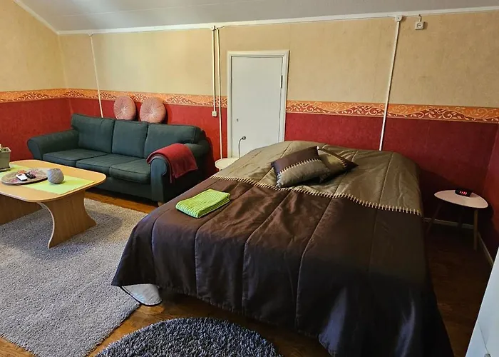 Air Contioned And Furnished Half Of Semi Detached House *